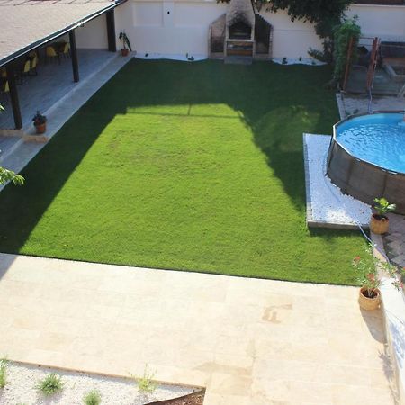 Pretty Garden Villa Orsova Luaran gambar