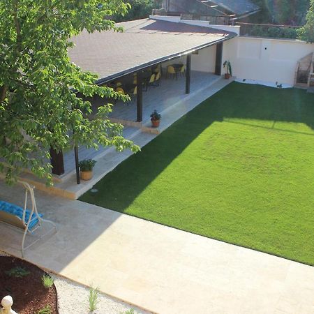 Pretty Garden Villa Orsova Luaran gambar